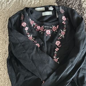 Knit Sleeveless sweater vest w flowers and cardigan pair